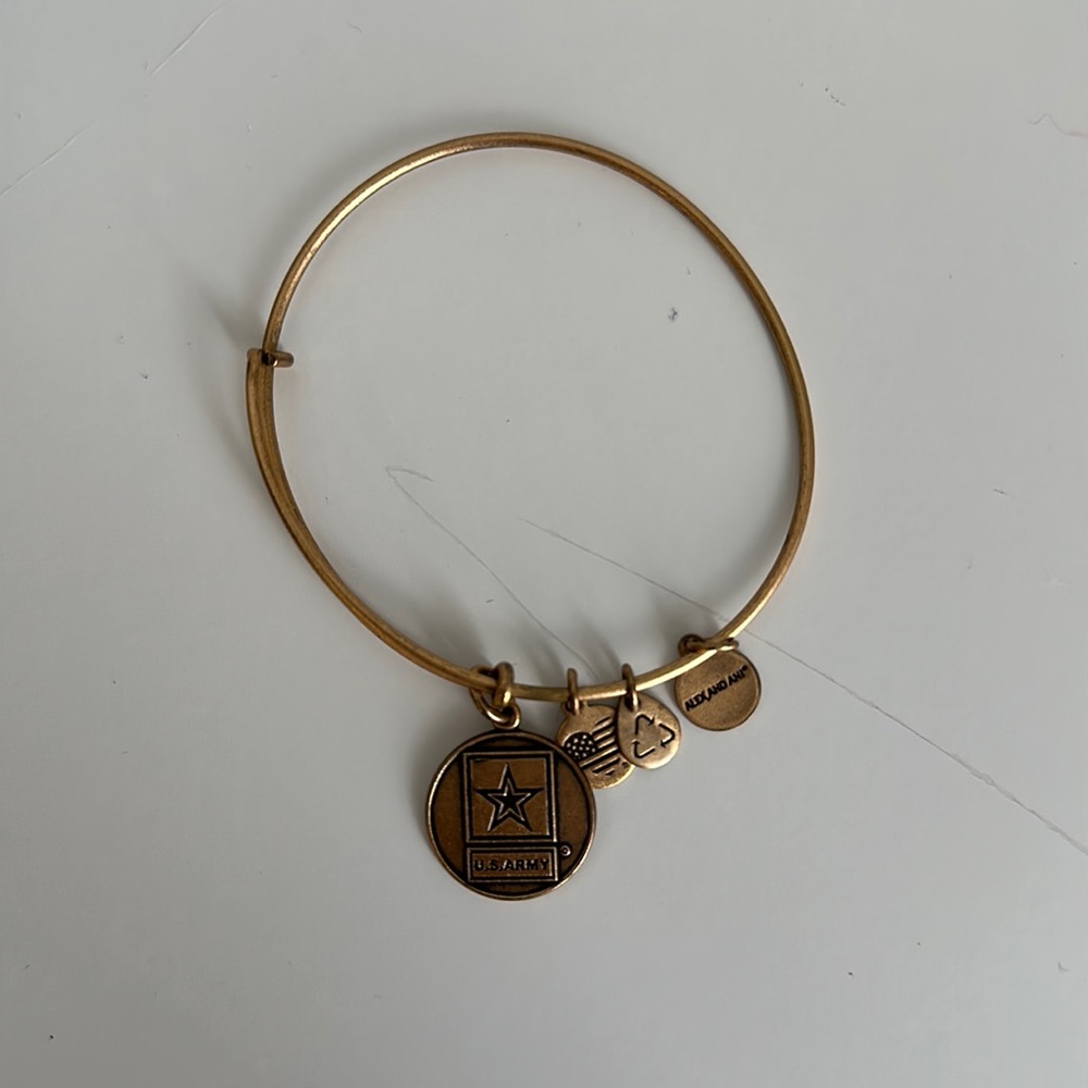 ALEX AND ANI US ARMY